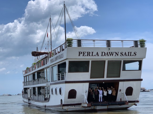 Perla Dawn Sails, Lan Ha Bay