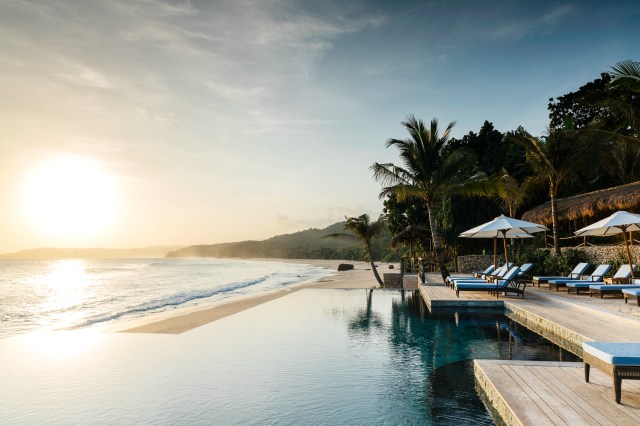 Nihi Nio Beach Club Pool, Nihi Sumba (Image courtesy of Nihi Sumba)