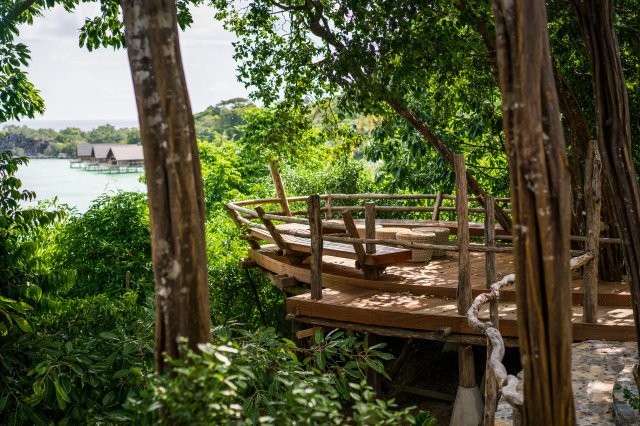 Private lookout deck, Bawah Reserve (Image courtesy of Bawah Reserve)