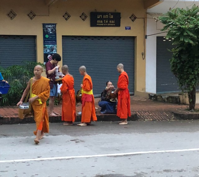 Alms giving, Luang Prabang