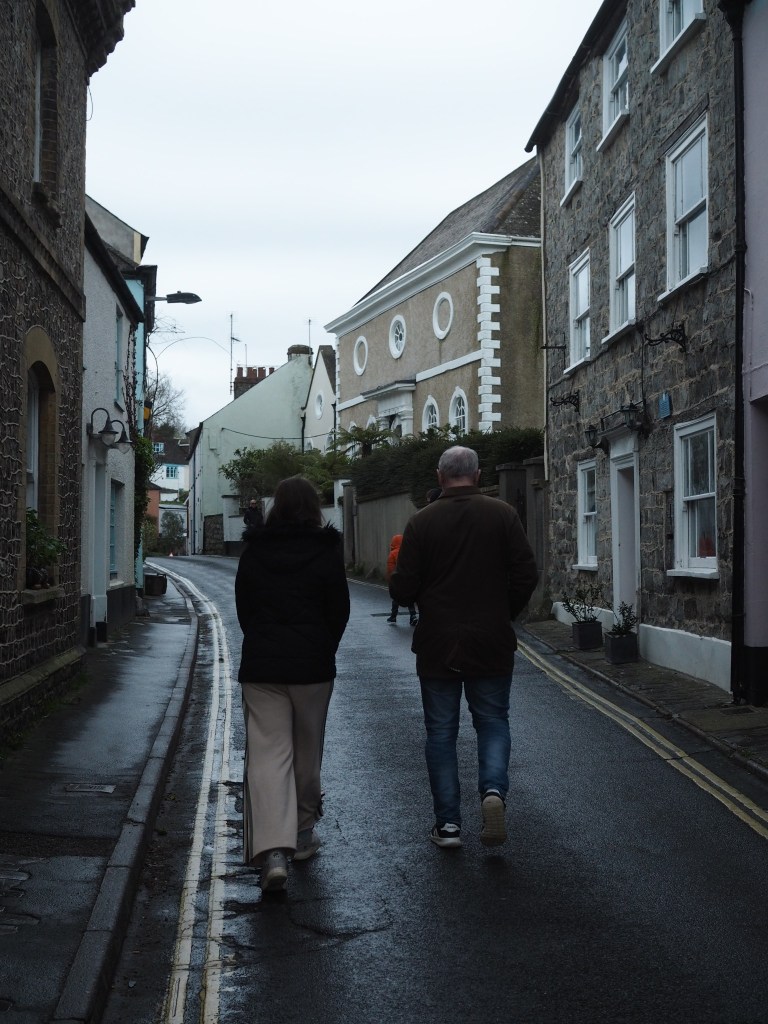 Lyme Regis walking to The Fossil Museum